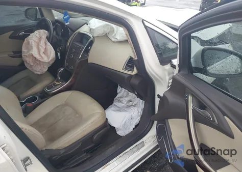 2014 Buick Verano Convenience Group z USA, uszkodzony, nr VIN 1G4PR5SK0E4195836